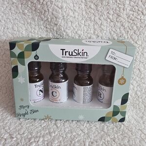 TruSkin Face Serum 4 Piece Holiday Kit NWT Retinol Vit C Hyaluronic Niacinamide